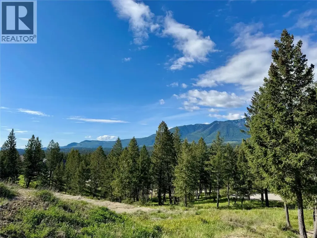 2627 Taynton Trail, Invermere
